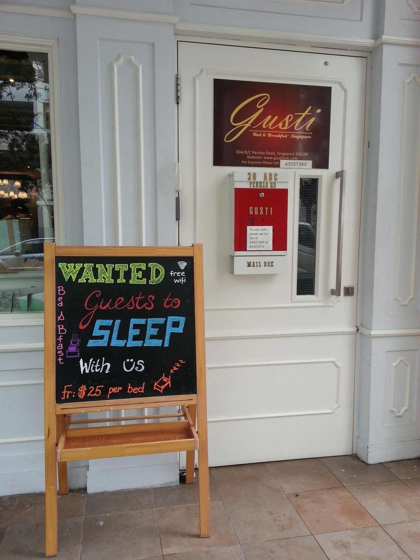 Gusti Bed & Breakfast Singapour Extérieur photo